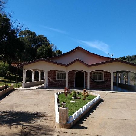 Sitio Dos Rodrigues Villa Lindóia Kültér fotó